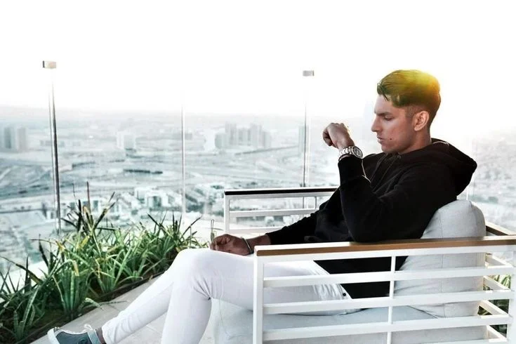 Manjeet Singh Sangha Frühes Leben und Hintergrund