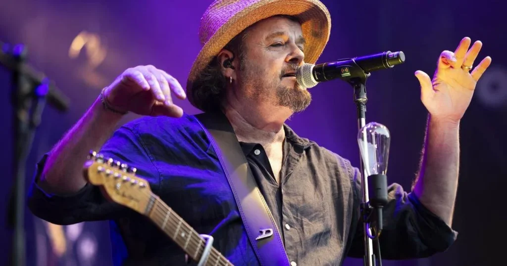 Büne Huber biography