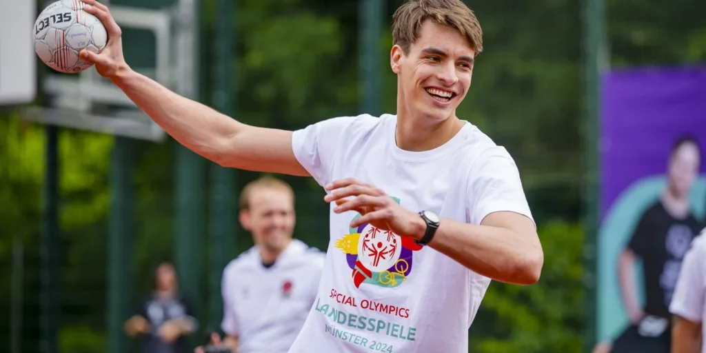  Julian Köster Frühes Leben und Hintergrund