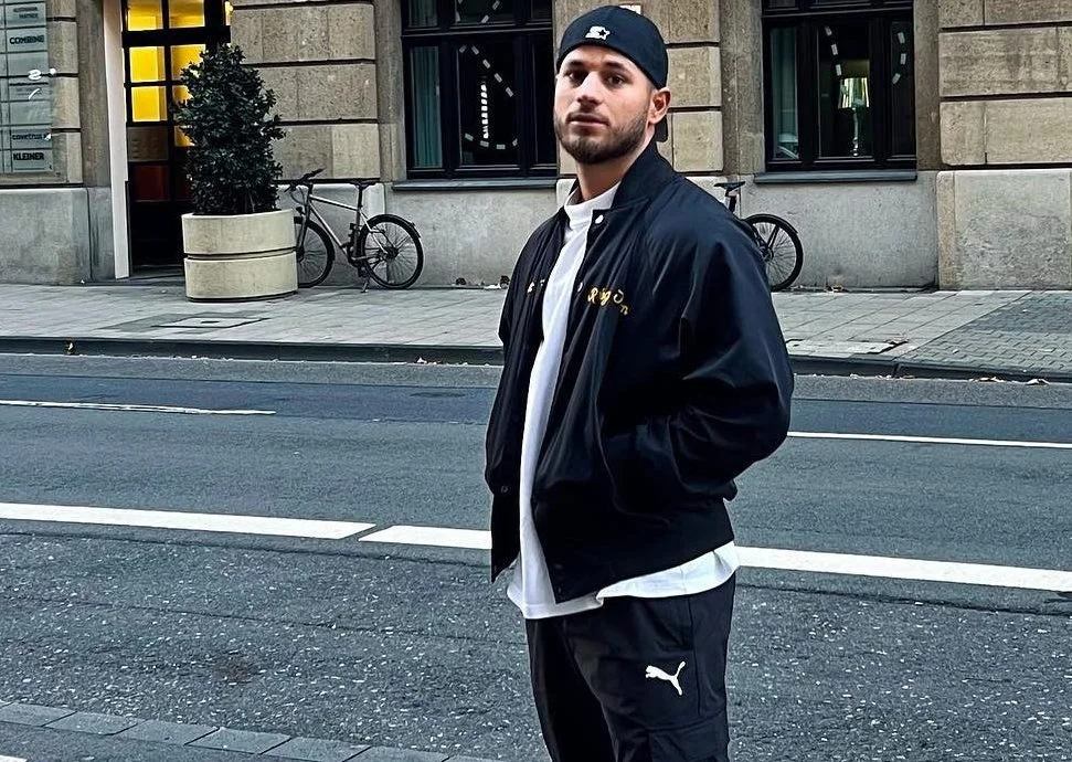 Kaan Yavi Frühes Leben