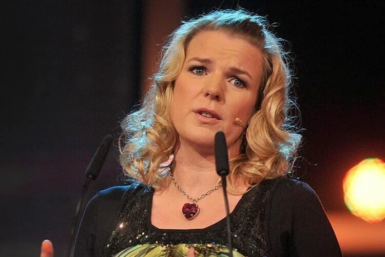 Mirja Boes: Biografie