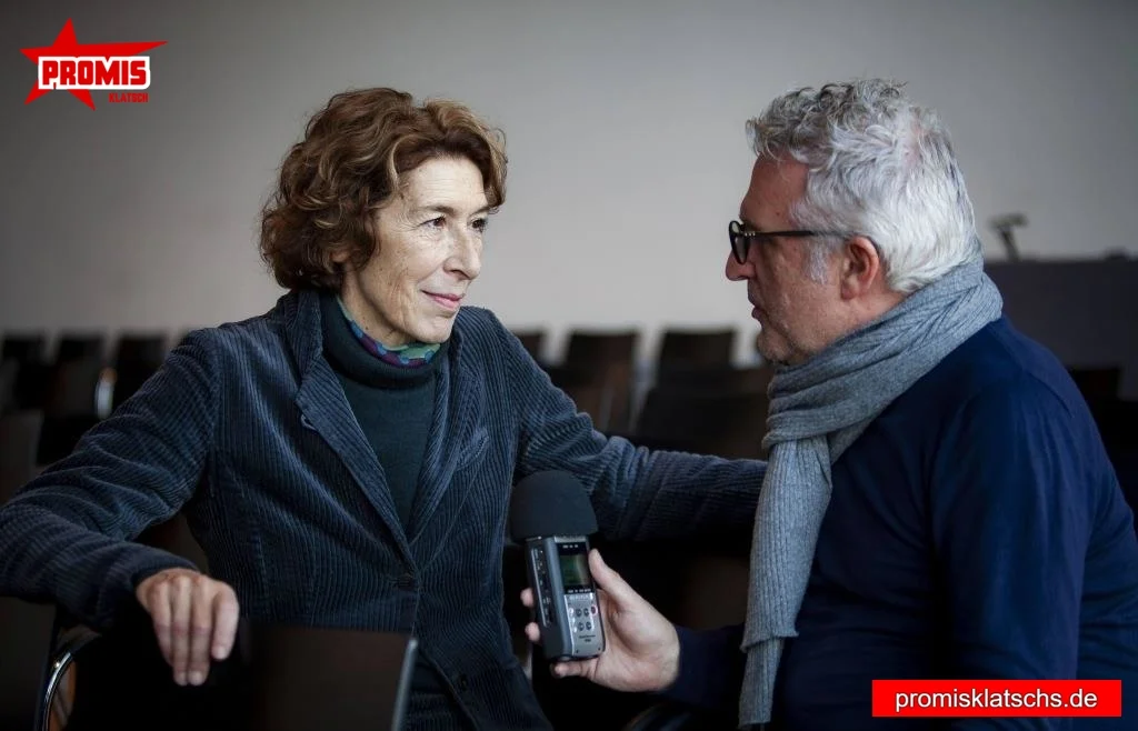 Adele Neuhauser Karriereweg