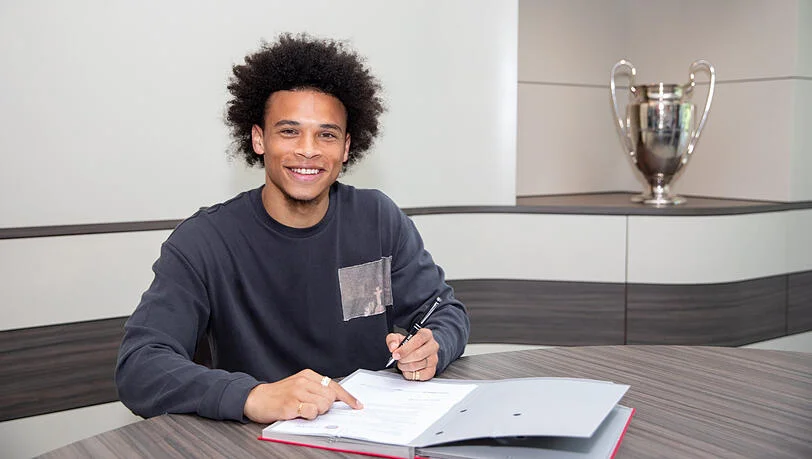 Leroy Sanés  Freundin Familienleben und Kinder