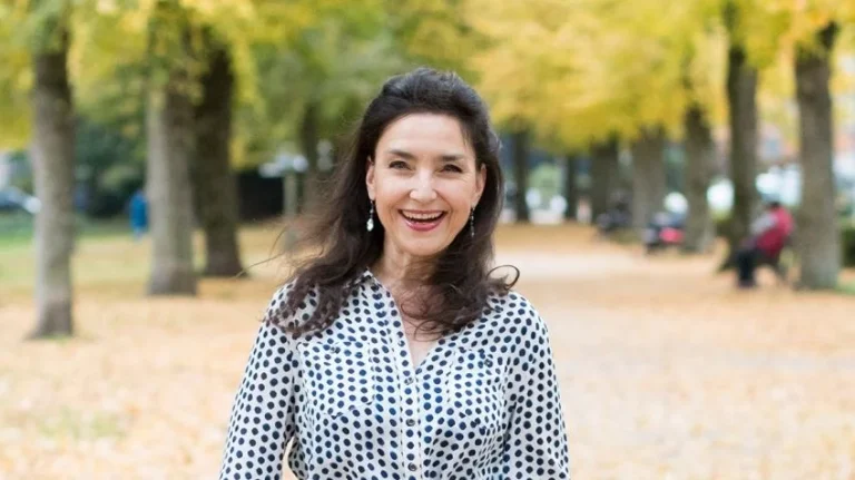 Informationen über Simone Steinkamp