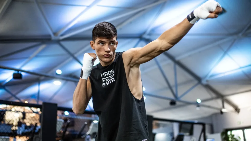 Islam Dulatov Persönliches Leben