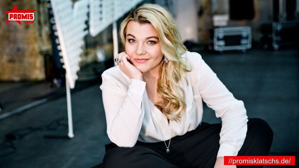 Charley Ann Schmutzler Frühes Leben & Hintergrund