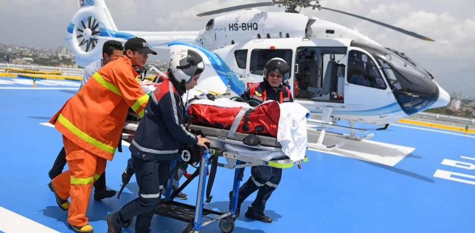Choosing the Best Air Ambulance in Delhi