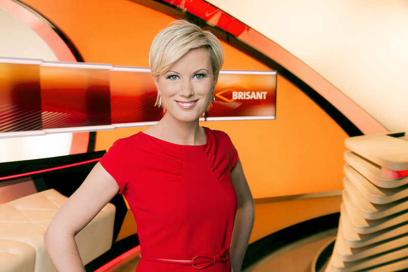 Kamilla Senjo im Studio von „Brisant“